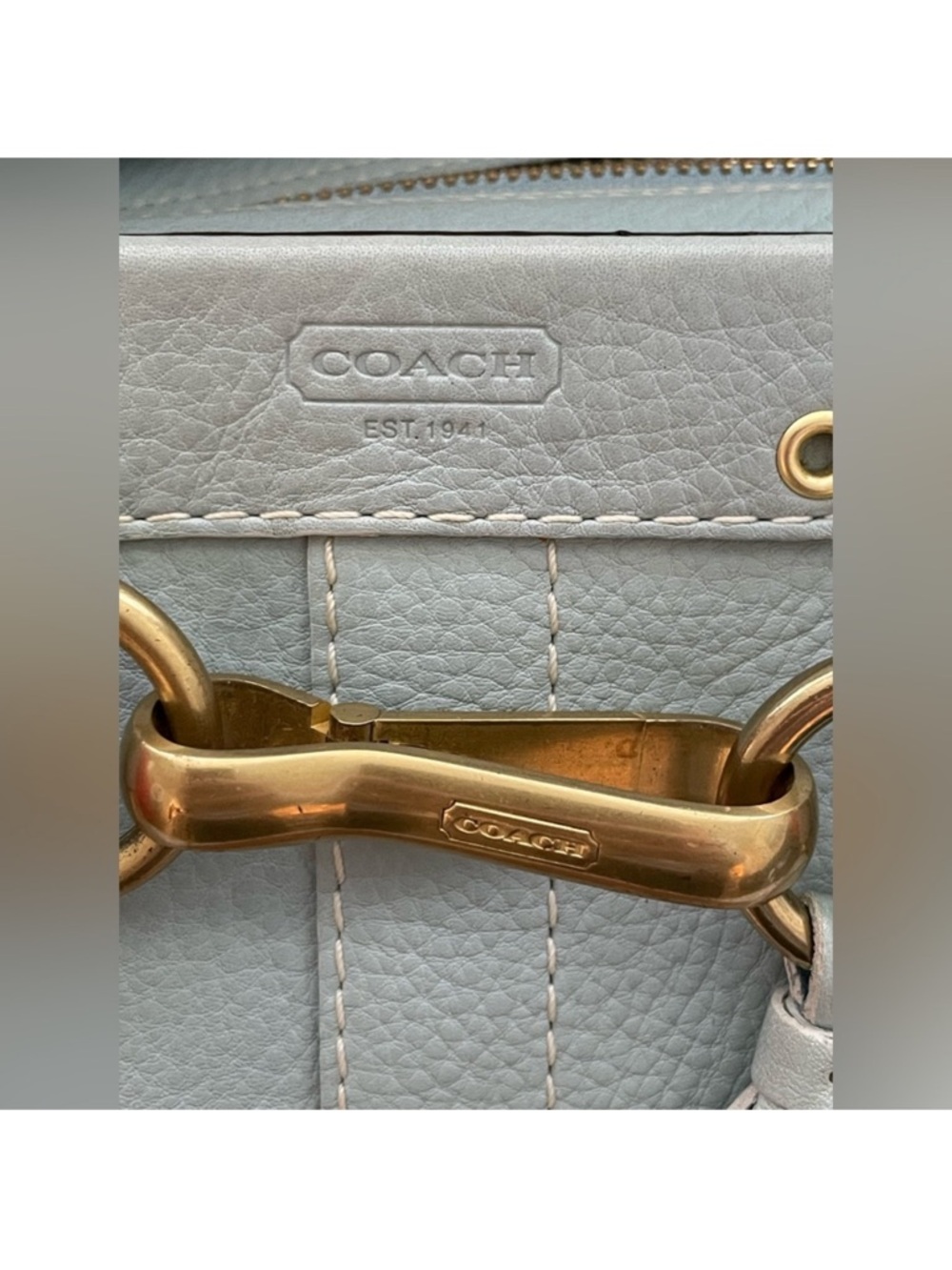 COACH Baby Blue Pebble Leather
2006 Hampton's Carryall - Picture 6 of 16